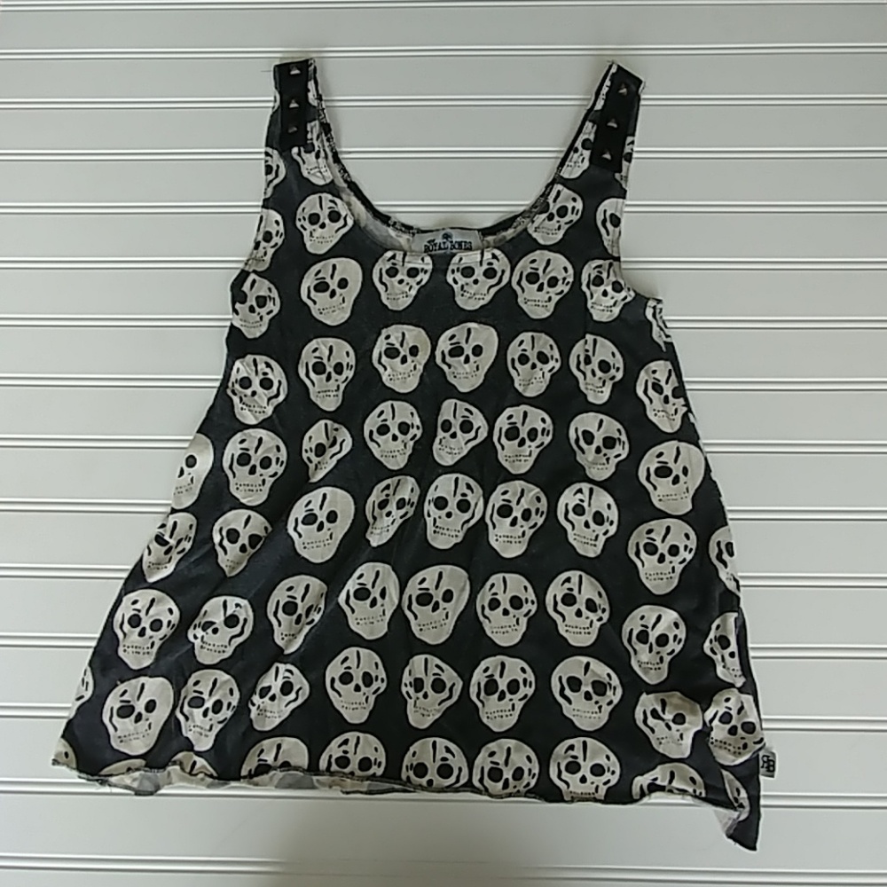 Royal Bones skull tank